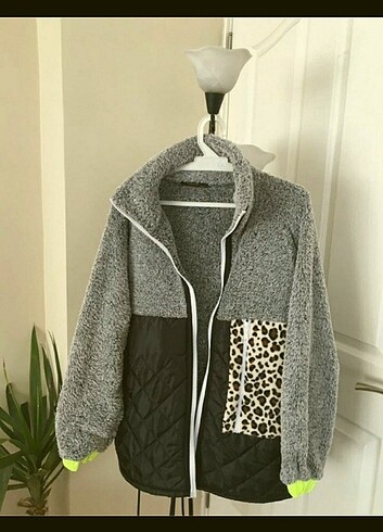 leopar detaylı gri peluş