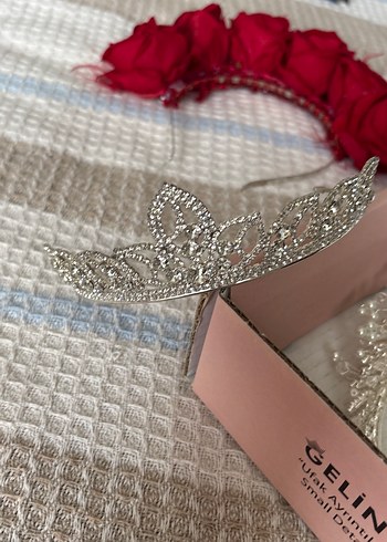 Accessorize Gümüş Payetli Klasik Gelin Tacı