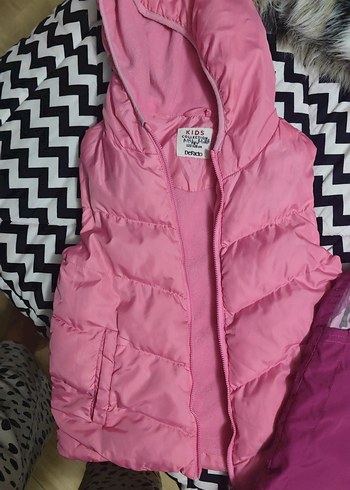 Kız Çocuk Pembe Kapüşonlu Fermuarlı Yelek