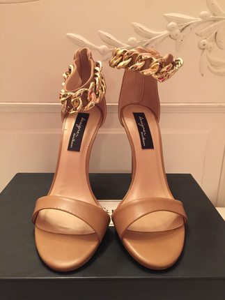 Shoes&More; zincir detayli ayakkabi
