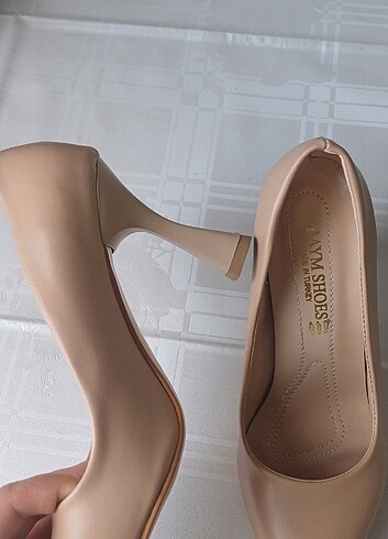37 Beden ten rengi Renk Zara stiletto topuklu ayakkabı sandalet 