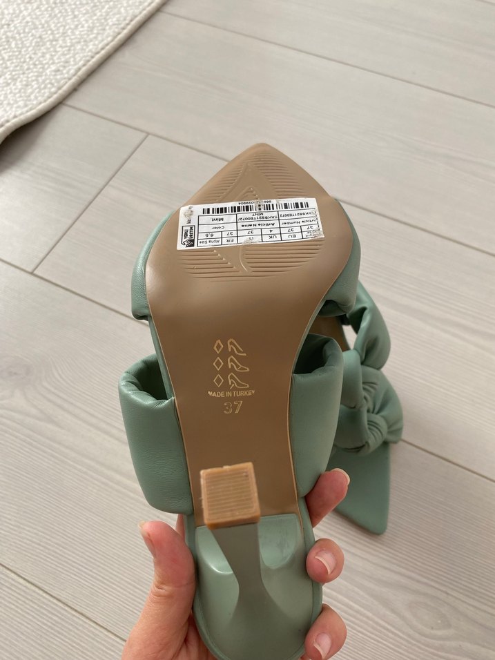 Yeşil Fiyonklu Stiletto Terlik - Görsel 3