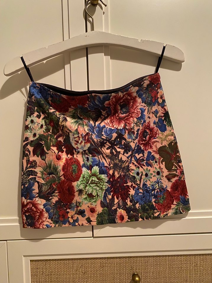 Çiçek Desenli Drapeli Mini Etek - Görsel 2