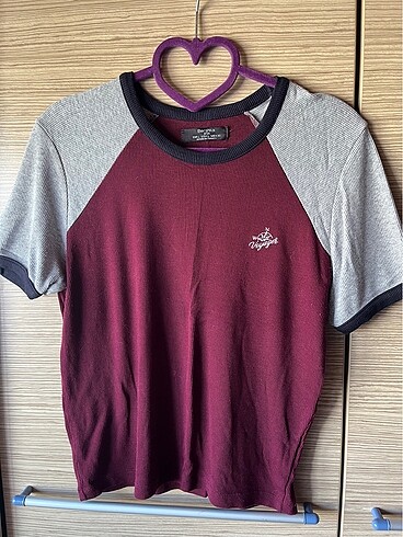 Bershka tshirt
