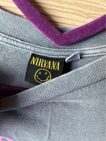 Diğer Nirvana tshirt