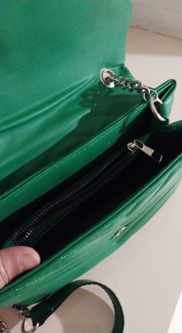 Yeşil Yılan Desenli Zincir Detaylı Deri Çanta - Görsel 3