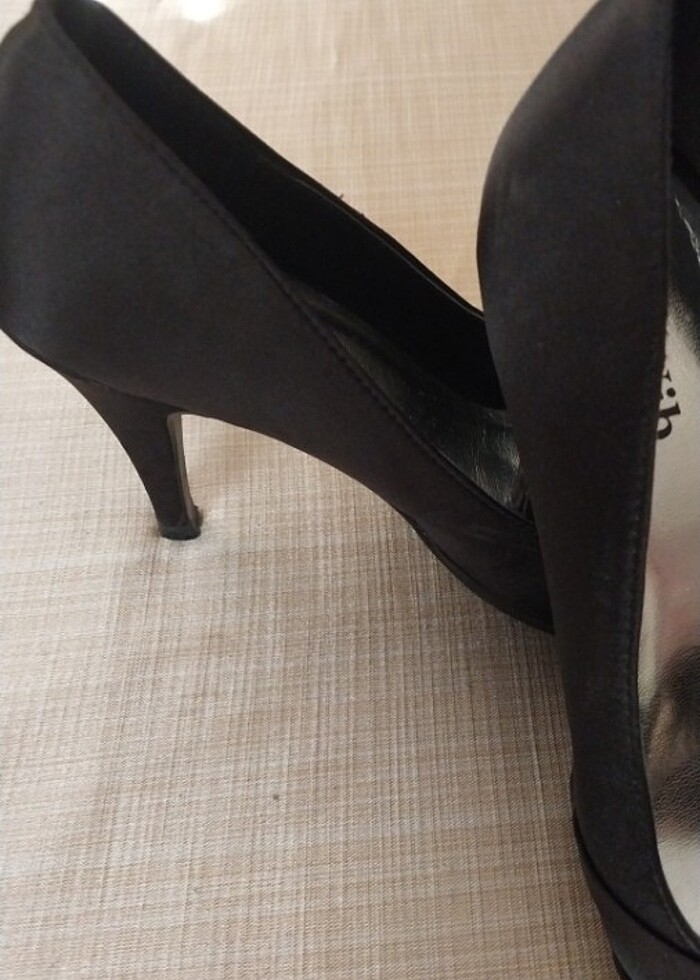 Siyah abiye topuklu ayakkabı - Görsel 2