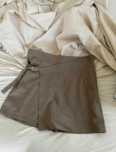 Bershka Trendyolmilla etek