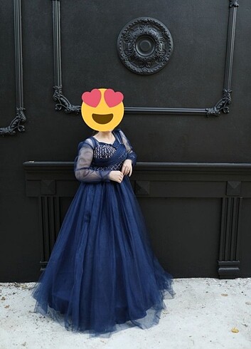 Nişan elbisesi 
