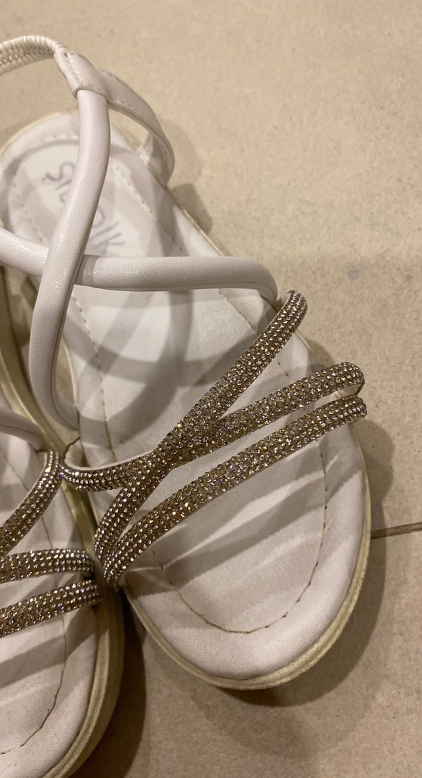 Beyaz Işıltılı Boncuklu Kız Çocuk Sandalet - Görsel 3