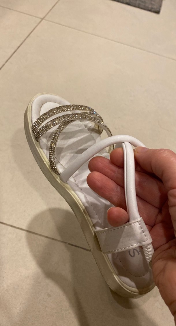 Beyaz Işıltılı Boncuklu Kız Çocuk Sandalet - Görsel 5