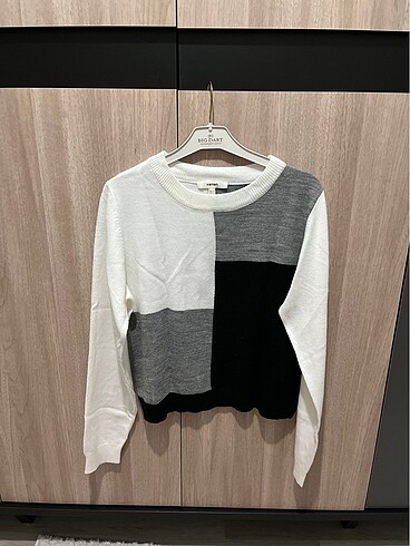 Crop triko kazak