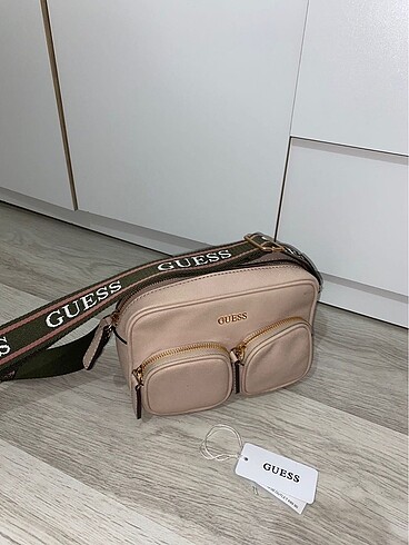 Guess Pembe Çanta