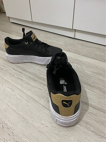 37,5 Beden Puma Spor Ayakkabı