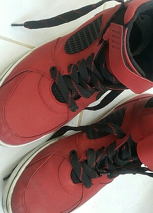 LC Waikiki kırmızı spor ayakkabı