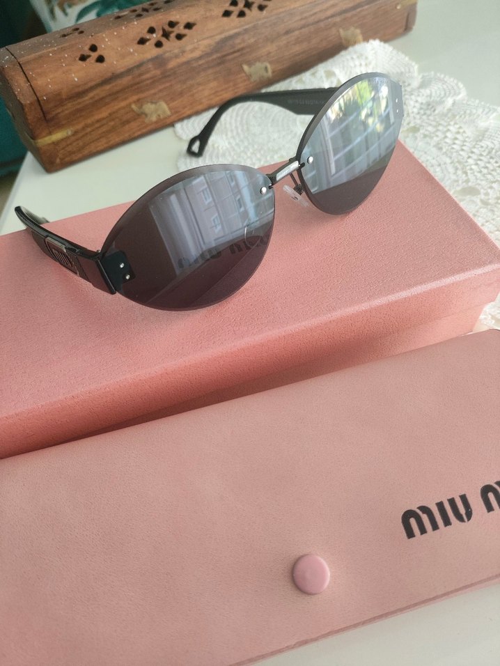 Miu Miu Siyah Transparan Minimalist Gözlük - Görsel 3