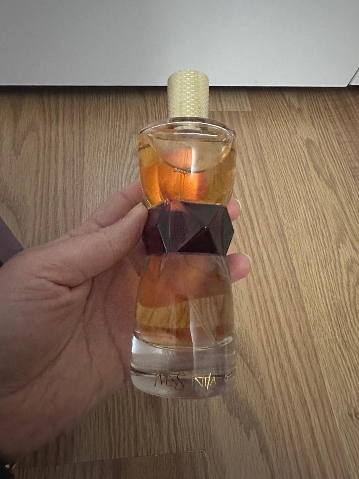 YSL Manifesto Kadın Parfümü 90 ml - Görsel 3