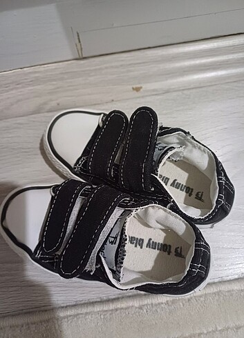 Siyah converse