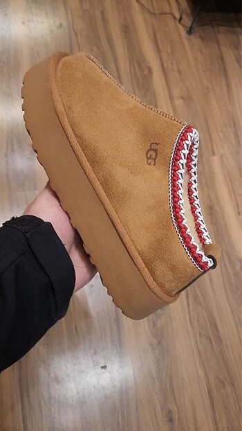 Kısa ugg bot