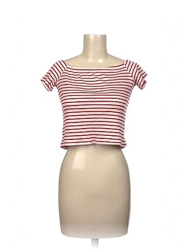 H&M T-shirt %70 İndirimli.