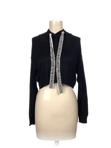 H&M Bluz %70 İndirimli.