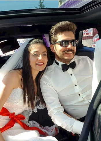 Beyaz Siyah Yaka Detaylı Damatlık - Görsel 4