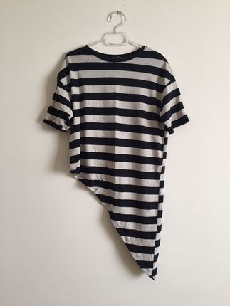 Zara asimetrik t-shirt