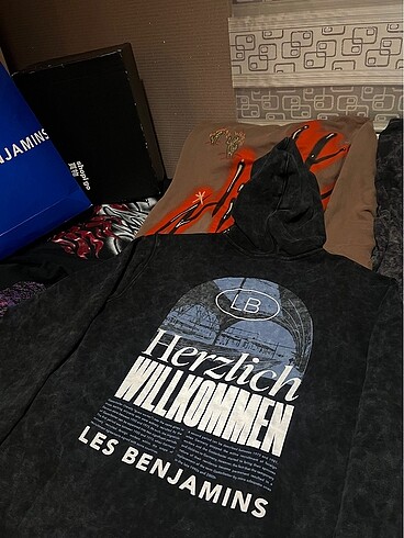 Les Benjamins Willkommen Sweatshirt M