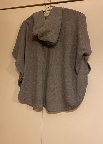 Gri Kapüşonlu Çiçek Baskılı çocuk pelerini - Görsel 4