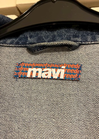 Mavi Kadın Düğmeli Kot Ceket - Görsel 3