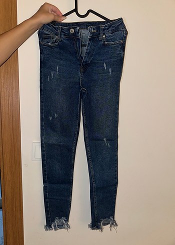 Kadın Koyu Mavi Sıkı Kesim Midi Boy Jean