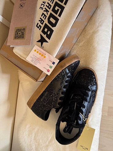 39 Beden beyaz Renk Golden Goose Deluxe