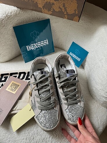 Golden Goose Deluxe