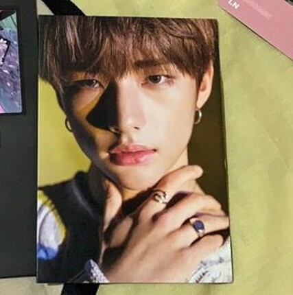 hyunjin yellow wood