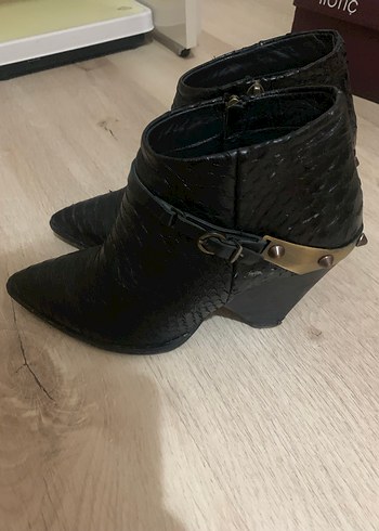 DERİ TASARIM BOT - Görsel 2