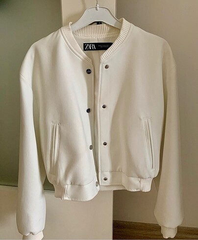 ZARA BOMBER CEKET