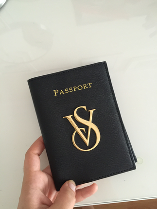 Pasaport cüzdanı victoria secret