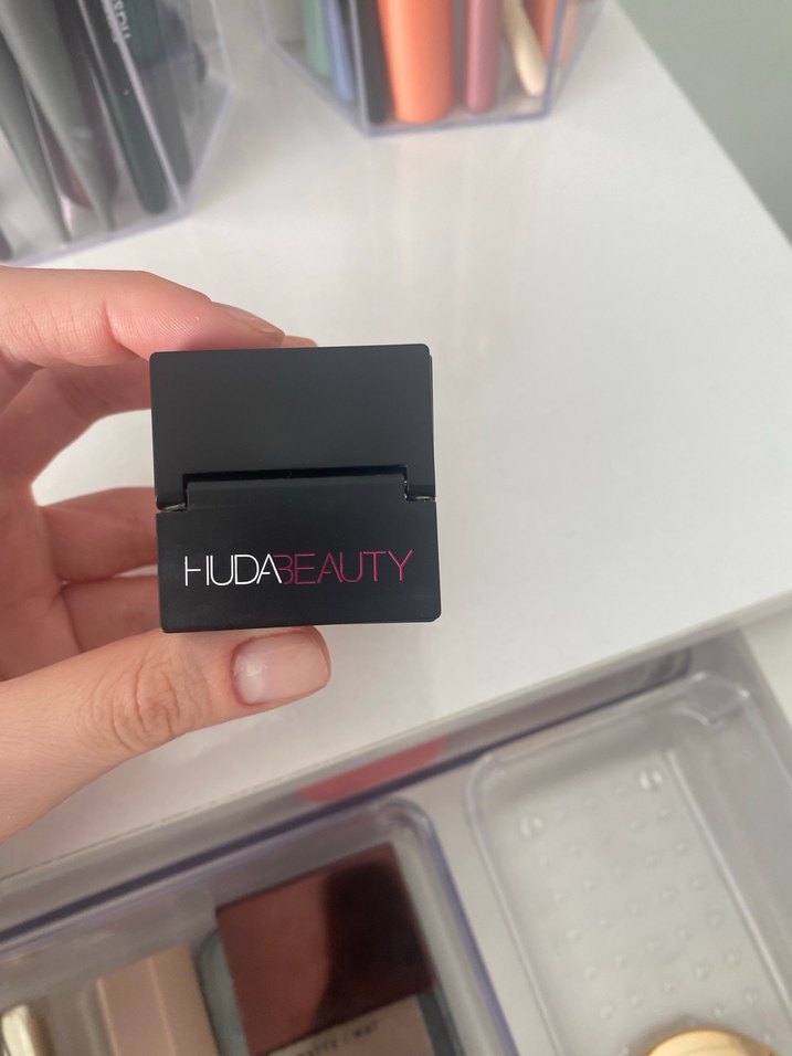 Huda Beauty Pudra - Görsel 2