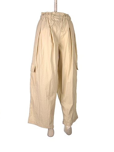 Diğer Mai Collection. Diğer Kumaş Pantolon İndirimli. Hiç giyilmedi.