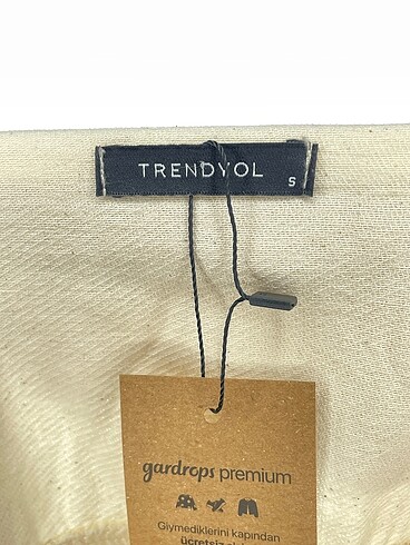 s Beden çeşitli Renk Trendyol & Milla Gömlek %70 İndirimli.