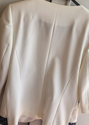 Beyaz Kadın Düğmeli Midi Ceket - Görsel 8