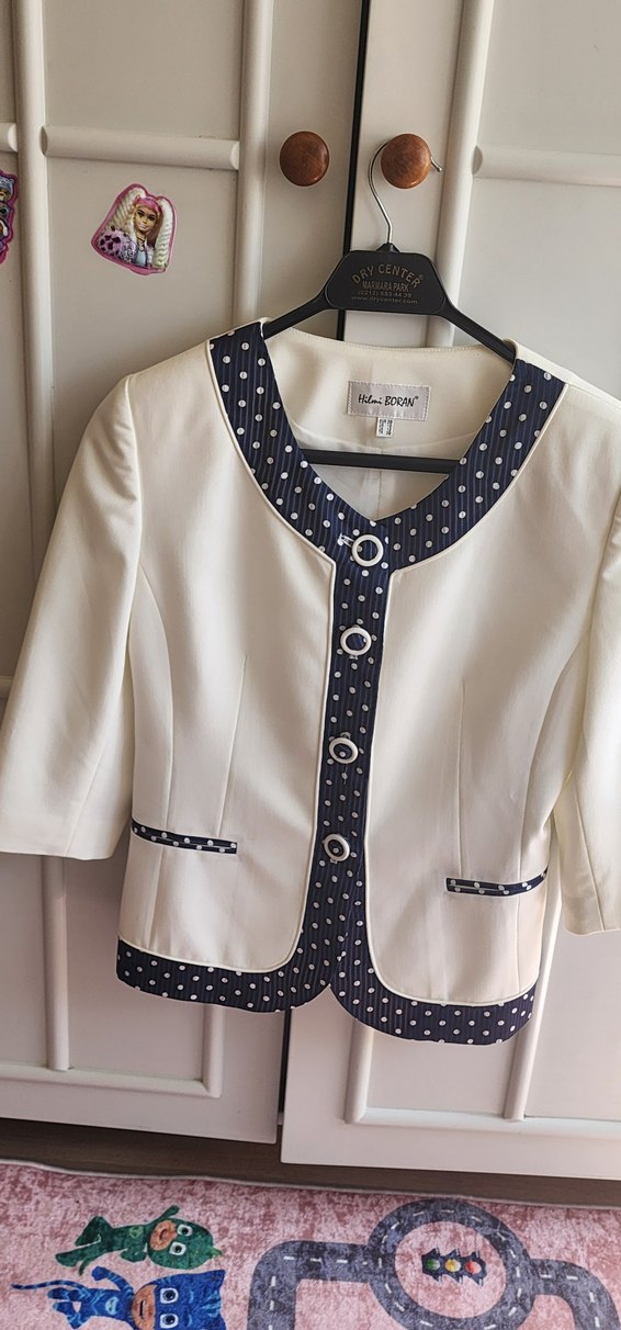 Beyaz Kadın Düğmeli Midi Ceket - Görsel 4