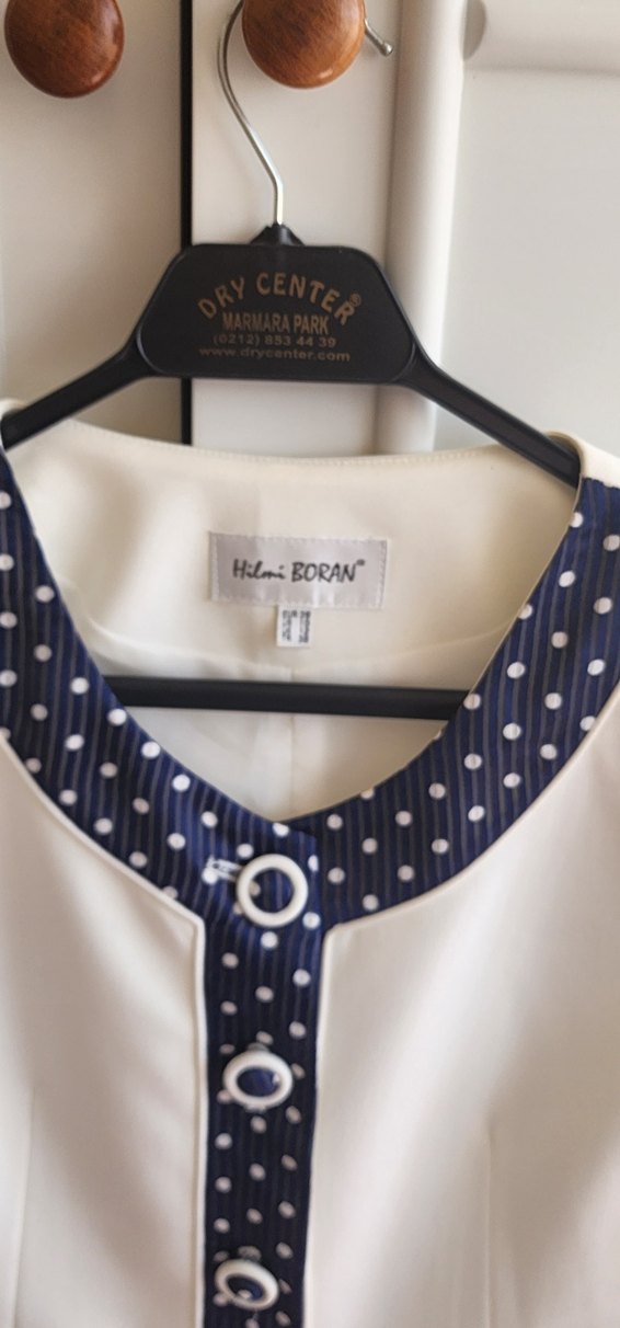 Beyaz Kadın Düğmeli Midi Ceket - Görsel 5