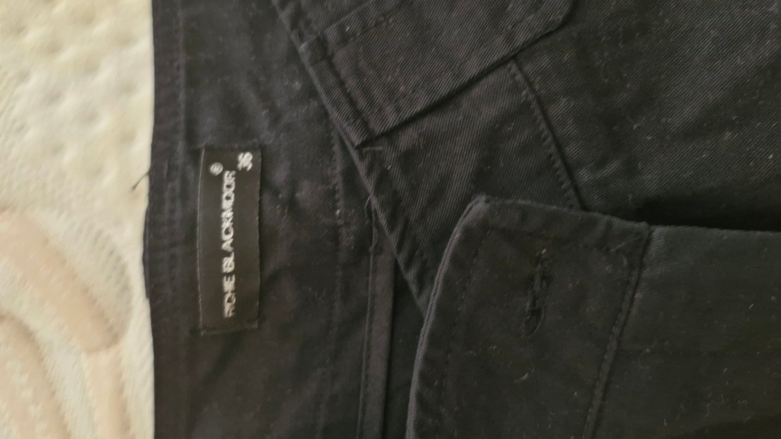 Düğmeli Siyah Şort - Görsel 2