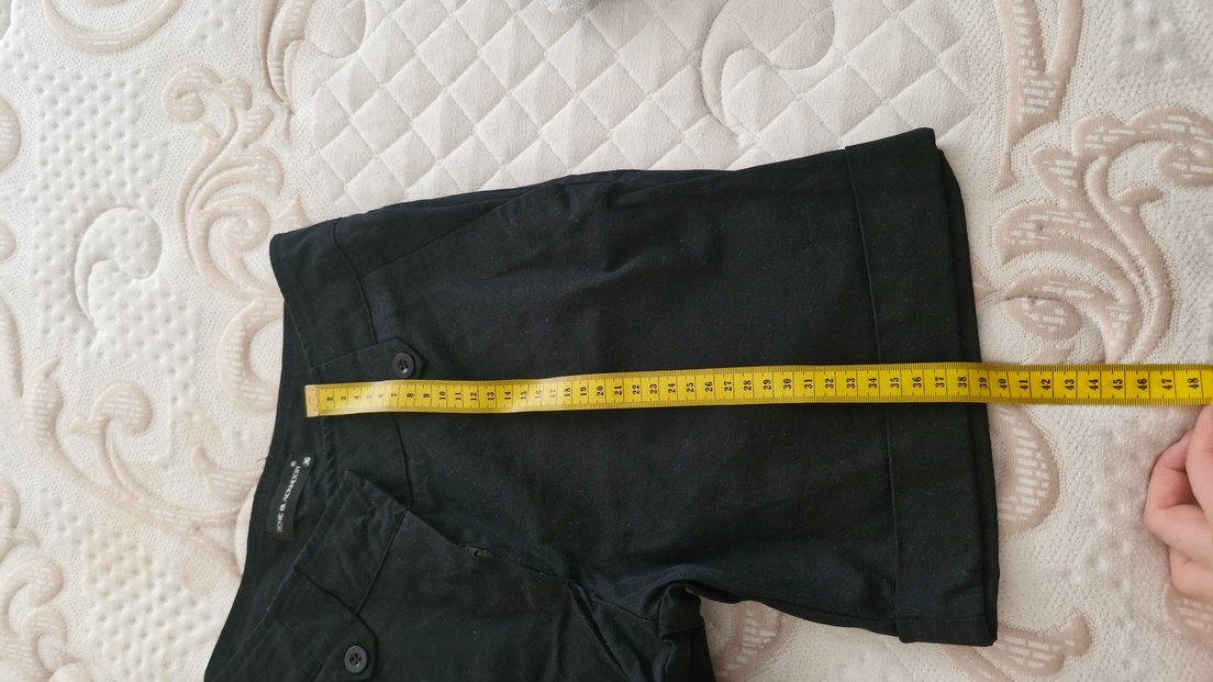 Düğmeli Siyah Şort - Görsel 5