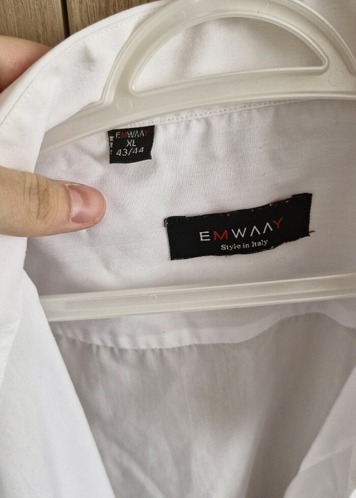 Emwaay Beyaz Gömlek - Görsel 3