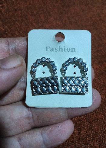 Accessorize Gri Mini Çanta Formlu Payetli Küpe