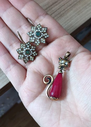 Bronz pembe Taşlı Vintage Kedi Kolye ve Çiçek Küpeler