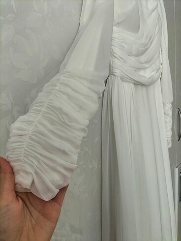 Diğer nikah elbisesi