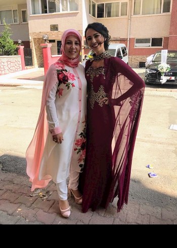 Bohem Etnik Desenli Uzun Straplez Nişan Elbisesi - Görsel 3